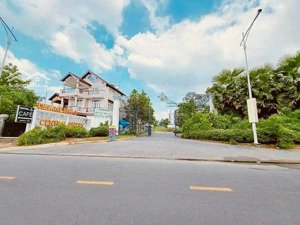 central garden lái thiêu 100m2 giá 4.6 tỷ nền duy nhất tại đây cách chợ 500m