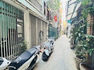 siêu phẩm thái hà nhà đẹp ở ngay nhà phân lô sổ đỏ nở hậu