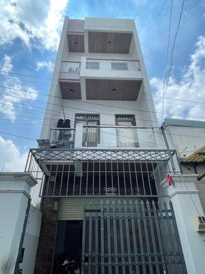 bán nhà 1 trệt 2 lầu 8pn hẻm ô tô 210 man thiện gần chợ đêm chỉ 8,9 tỷ, đang cho thuê 21 tr/th