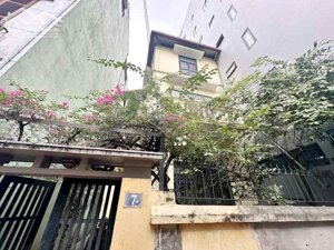 Bán nhà Linh Lang, Ba Đình, ngõ ôtô, giá đầu tư, hiếm, 140mx2t, 32 tỷ,0985696268