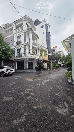 bán nhà hxh nguyễn thái sơn gần bv 175 & đh công nghiệp 4 tầng 4pn 6.3 tỷ tl mạnh