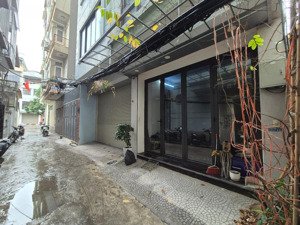 bán gấp nhà riêng tại giáp bát diện tích 63m2 ,oto lùi vào nhà ,4 tầng nhà mới giá 15,5 tỷ!