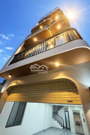 180tr/m2 - 5 tầng thang máy - 3 thoáng - ngọc trì thạch bàn - có đúng 1 căn duy nhất.