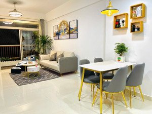 bán lỗ parcspring 2 phòng ngủ, 68m2, có sổ hồng, giá 4,3 tỷ, sổ hồng, view thoáng, nội thất cơ bản