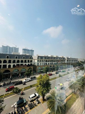 căn hộ 1n+ 52m² ban công tây nam thoáng đẹp full nội thất cao cấp , độc quyền tpland việt nam