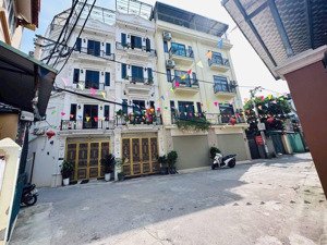 b.án nhà đại cát dt 35m x 5 tầng giá 6.x tỷ