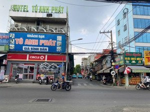 29 tỷ 297 - đỗ xuân hợp - plb - quận 9. - diện tích: 7 x 26 = 180m2, đang cho thuê 22tr/tháng.