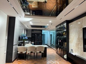 hoàng quốc việt phân lô ô tô nhà mới thang máy dt 60m chỉ hơn 25 tỷ