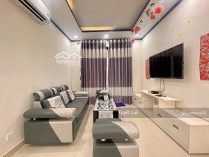 chính chủ gửi bán cc felixhome q.gò vấp, giá 1 tỷ 820, gồm 2pn 2wc, dt 60m2, tầng trung, shr