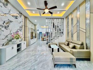 nhà mới đẹp 4 tầng 4pn,5wc ngã 4 quang trung - thống nhất - chỉ 8.25 tỷ