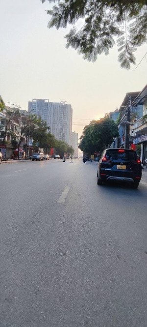 chủ giảm 1,5 tỷ , 20 tỷ , phùng chí kiên , 80m2 , mt 5m , phân lô quân đội , cách ô tô tránh 30m ,