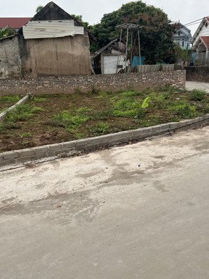 lô góc 2 ô tô tránh nhau ngõ thông bán đất đông tảo 65m2 giá đầu tư nhỉ 2 tỷ có tl