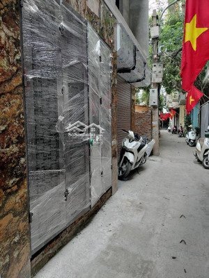 bán nhà phố nam dư _ vĩnh hưng - chỉ 20m ra phố- mặt ngõ thông -đúng giữa chợ - 30m2 - giá 6,3 tỷ