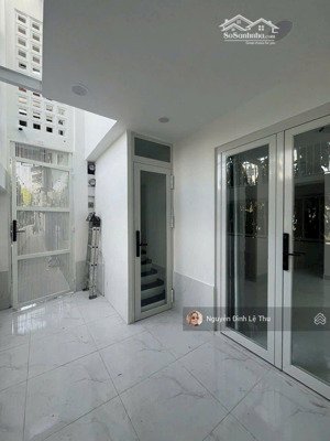 quận 7, bùi văn ba, 38m2, ngang 4,6m x9 m, 20 m ra hẻm ô tô, dòng tiền 17tr/tháng, nhỉnh 4 tỷ