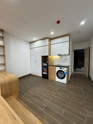 giá đẹp!! căn ccmn p.nguyễn trãi nở hậu 7tầng thang máy dthu 100tr/tháng ngõ rộng 50m ra phố 83m2