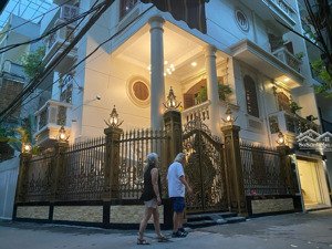 biệt thự xuân diệu, tây hồ, 80/100m 6 tầng , mặt tiền 9m, lô góc, thang máy, giá nhỉnh 46 tỷ.