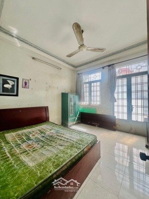 chính chủ bán gấp nhà hẻm 1340 đường. 3.2. p2. q11. giá 9.6 tỷ