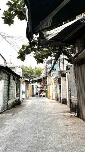 nhà sát hẻm xe hơi - xây kiên cố - ngay lâm văn bền - quận 7 - 4x20m - nhỉnh 9 tỷ