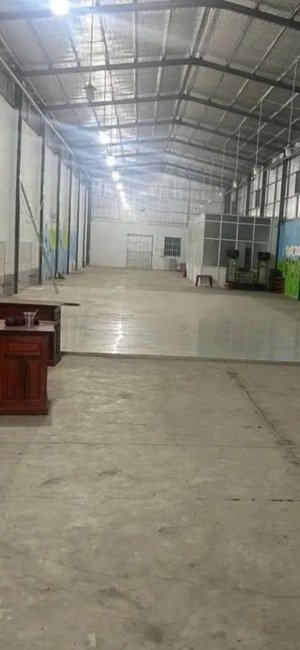 cho thuê kho,xưởng 450m giá 38tr/t, ngay kcn tân bình