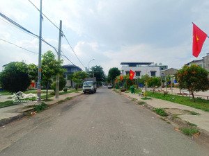 hơn 40tr/m2 đất biệt thự 7,5m x 18m khu phân lô đẹp cạnh công viên đường số 1 lê thị hoa thủ đức.