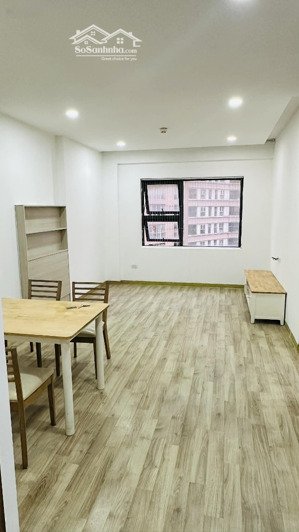 cần bán căn hộ 65m2 giá cắt rẻ sâu vì rất cần tiền 4.15tỷ, nhà sạch đẹp, lh xem nhà: 