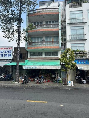 chia tài sản rẻ nhất tân phú = 110tr/m2 -dt: 6.5m x26.5m -kc: 4 tầng - hđt: 45tr/t -gía: 18tỷ