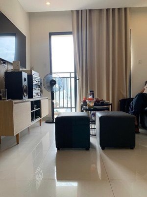 bán căn hộ dqua 29 phan chu trinh, view biển, sân bóng diện tích 70m2 2 phòng ngủ, 2 wc giá 4.1tỷ