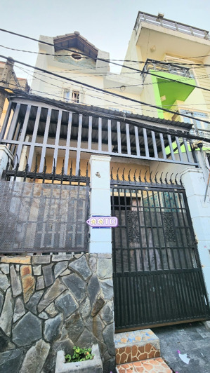 60m2, nhà ngay hoàng diệu 2, chỉ 5. x tỷ, hiếm nhà bán