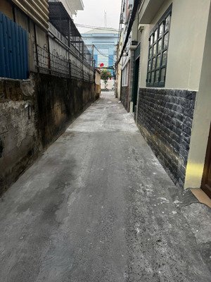 bán đất hẻm 371 huỳnh tấn phát quận 7 4.2x19.5m sổ hồng riêng giá 6.39 tỷ