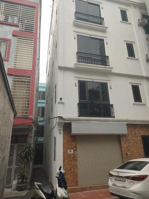 nhà mới lô góc ngõ 7 lê trọng tấn, 5 tầng thang máy, ô tô đỗ cửa, 30m ô tô tránh, hơn 8 tỷ