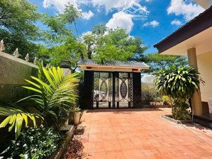 bán nhà biệt thự mái thái 288m2 đất ở, đường nhựa 7,5m hòa ninh 2