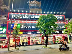 cho thuê nhà mặt phố đường láng, mặt tiền 17,6m, dt 469 m2, giá siêu hời