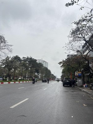 bán nhà văn cao ngõ thông kinh doanh thang máy ôtô sát cửa 2 thoáng 43m 5 tầng 16.8 tỷ khu vực hiếm