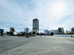 lô góc 2 mặt tiền gần lắm bãi tắm phạm văn đồng và 4 cụm block dự án thương mại tự do đà nẵng