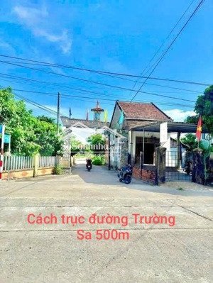 đất giá tốt - cách trường th duy thành 1km - chỉ 640tr/nền - sát trục trường sa