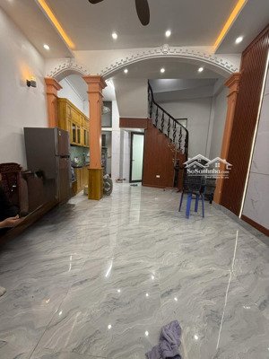 cần bán nhà đẹp phố phương mai - đống đa-nhà 5 tầng cách 100m ra mặt ngõ ôtô tránh - có thoáng sau