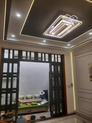 bán nhà bà điểm 4x14 gồm 2 phòng ngủ giá 3.1 tỷ.