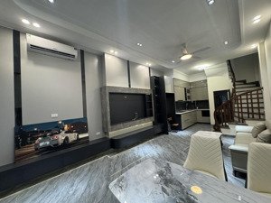 bán nhà riêng xây mới 5 tầng gần cầu chương dương