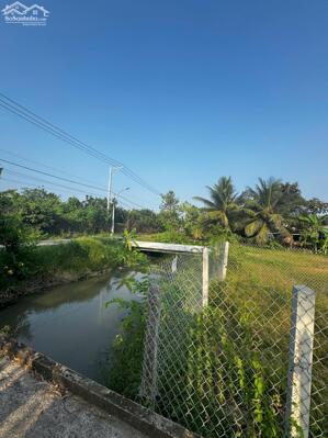 Bán đất gần Quảng Trường – Aeon Mall, vị trí đẹp, giá chỉ 1ty180