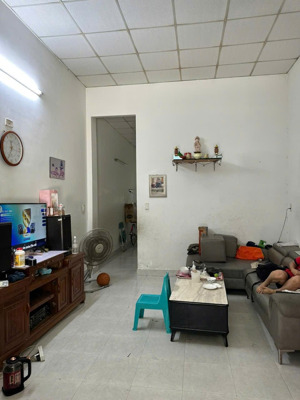 chính chủ cần bán: nhà cấp 4 mặt tiền hoa lư - gần sông hàn - giá chỉ 6.5 tỷ 72m2