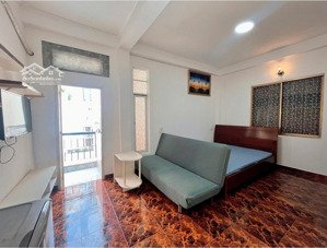 cho thuê căn hộ ban công, q1, đường cô giang, gần cầu ông lãnh, chợ bến thành, công viên 23/9