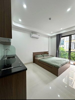 cho thuê chdv 40m2 ở lê quang định q. bình thạnh gần chợ bà chiểu full nội thất có ban công