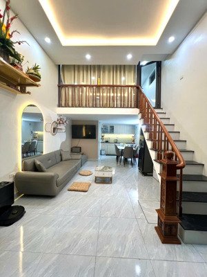 1.6 tỷ có nhà 60m² - nhà 2 tầng trung tâm hoàng mai ở ngay