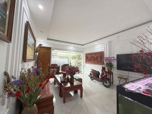 rẻ nhất văn phú,dt 55m-7 tầng,thang máy,kinh doanh văn phòng,nhà đẹp ở ngay,nhỉnh 19 tỷ.