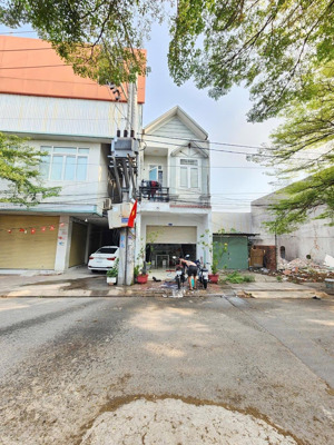 3.5 tỷ / bán dãy trọ 1 trệt 1 lầu gần vòng xoay an phú, kcn vsip 1 tp.thuận an. thu nhập 7tr/ tháng