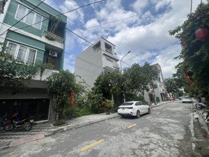 hơn 6 tỷ sở hữu ngay 50m2 đất gò mèo thị trấn phùng, đường thông, ô tô tránh nhau, rẻ nhất khu