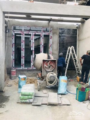 mặt bằng kiot mới 100%, hẻm xe hơi đường số 18, p. linh chiểu,thủ đức