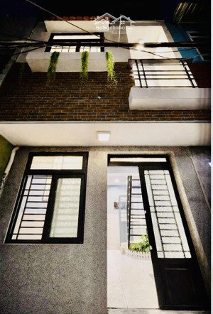 nhà nhỏ tiền ở ngay chỉ 2.78 tỷ phạm thế hiển q8