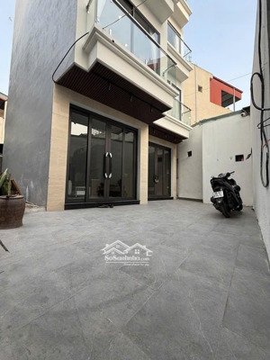 bán nhà 5 tầng 31m2 3ngu full đồ đẹp khu việt hưng long biên