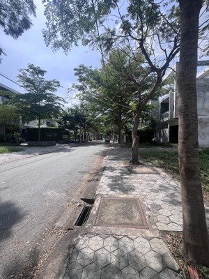 cần bán nền nhà phố da la maison de, phước lộc, cần giờ,dt 5x22 giá 4,8 ty lh mr huy